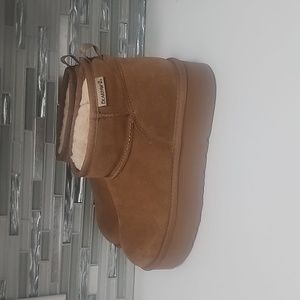 BearPaw Women's Retro Super Shorty Platform Winter Boot